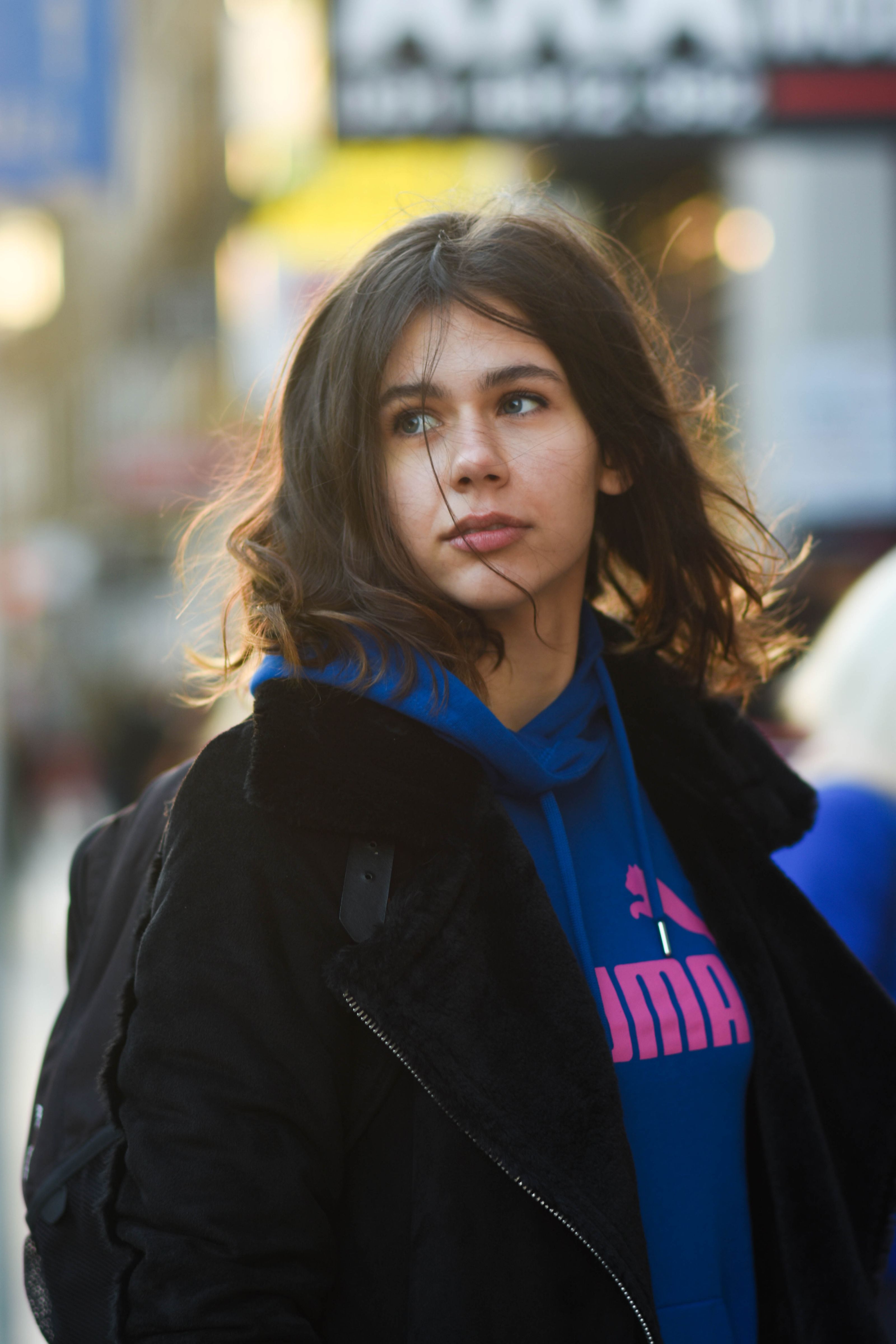 Alan Spiljak photography picture of Katarina on street of Zagreb